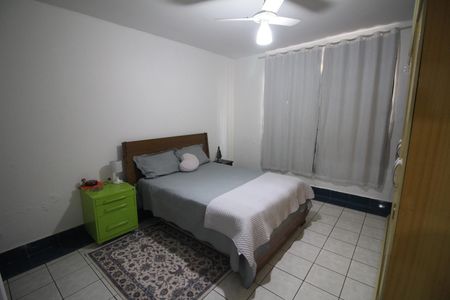 Casa à venda com 375m², 4 quartos e 2 vagasQuarto 1