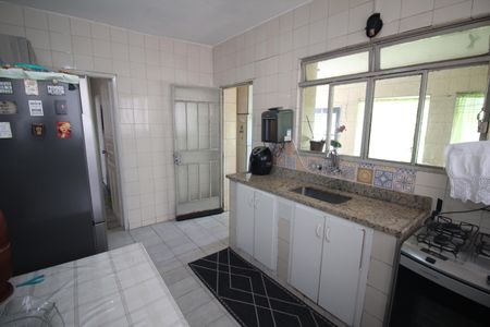 Casa à venda com 375m², 4 quartos e 2 vagasCozinha