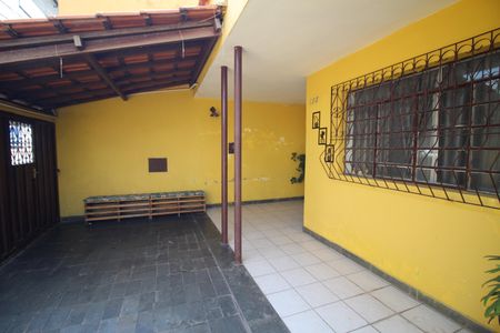 Casa à venda com 375m², 4 quartos e 2 vagasQuintal