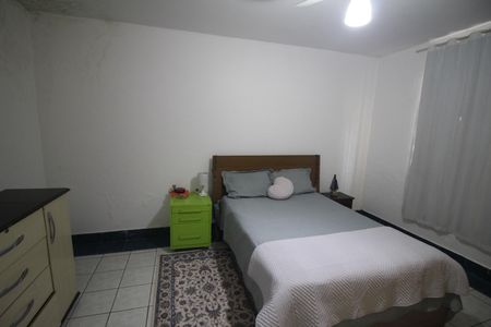 Casa à venda com 375m², 4 quartos e 2 vagasQuarto 1