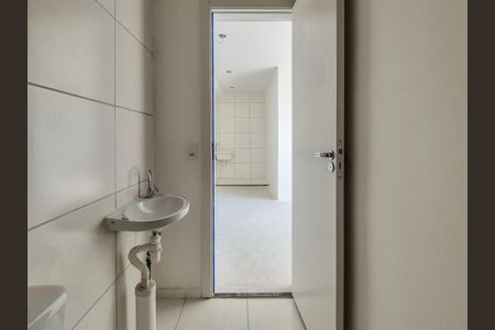 Apartamento à venda com 34m², 2 quartos e sem vaga Apartamento à venda com 34m², 2 quartos e sem vagaBanheiro