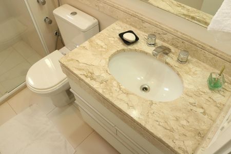 Apartamento à venda com 267m², 4 quartos e 5 vagasBanheiro da Suíte 1