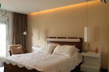 Apartamento à venda com 267m², 4 quartos e 5 vagasSuíte 3