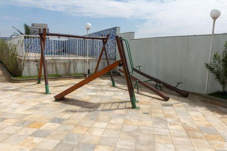 Apartamento à venda com 84m², 3 quartos e 2 vagas Apartamento à venda com 84m², 3 quartos e 2 vagasÁrea comum - Playground