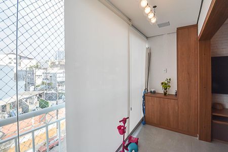 Apartamento à venda com 84m², 3 quartos e 2 vagas Apartamento à venda com 84m², 3 quartos e 2 vagasVaranda gourmet