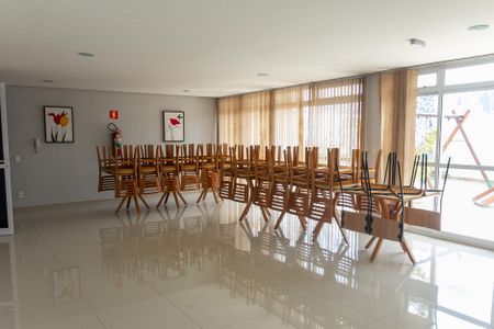 Apartamento à venda com 84m², 3 quartos e 2 vagas Apartamento à venda com 84m², 3 quartos e 2 vagasÁrea comum - Salão de festas