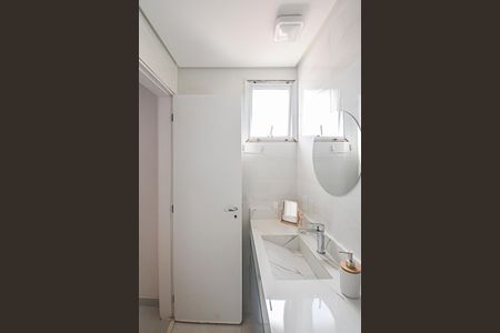 Apartamento à venda com 84m², 3 quartos e 2 vagas Apartamento à venda com 84m², 3 quartos e 2 vagasBanheiro da Suíte