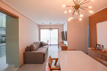 Apartamento à venda com 84m², 3 quartos e 2 vagas Apartamento à venda com 84m², 3 quartos e 2 vagasSala