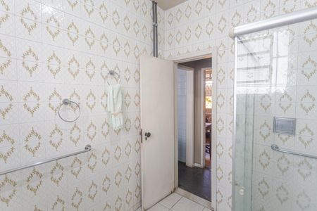 Casa à venda com 235m², 2 quartos e 1 vagaBanheiro Social