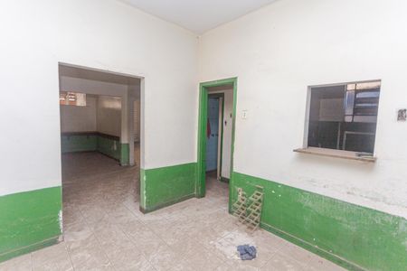 Casa à venda com 235m², 2 quartos e 1 vagaÁrea comum