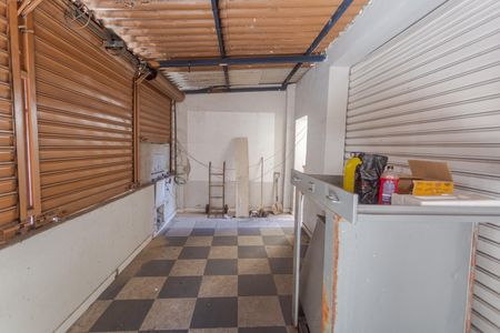 Casa à venda com 235m², 2 quartos e 1 vagaGaragem