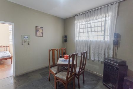 Casa à venda com 235m², 2 quartos e 1 vagaCopa