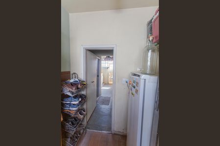 Casa à venda com 235m², 2 quartos e 1 vagaQuarto de Serviço