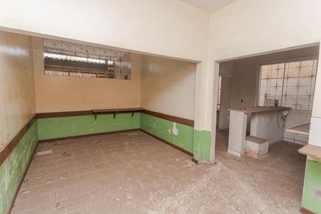 Casa à venda com 235m², 2 quartos e 1 vagaÁrea comum