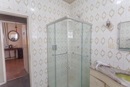 Casa à venda com 235m², 2 quartos e 1 vagaBanheiro Social