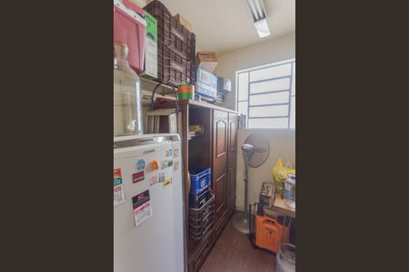 Casa à venda com 235m², 2 quartos e 1 vagaQuarto de Serviço