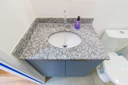 Apartamento para alugar com 44m², 2 quartos e 1 vaga Apartamento para alugar com 44m², 2 quartos e 1 vagaBanheiro