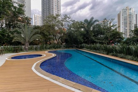 Apartamento à venda com 106m², 3 quartos e 2 vagas Apartamento à venda com 106m², 3 quartos e 2 vagasÁrea comum - Piscina
