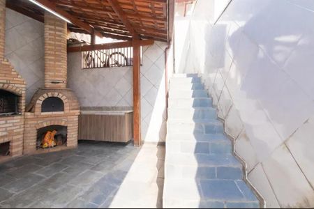 Casa à venda com 230m², 3 quartos e 2 vagasChurrasqueira