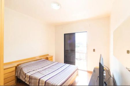 Casa à venda com 230m², 3 quartos e 2 vagasQuarto