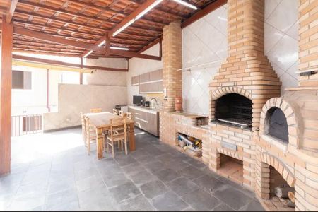 Casa à venda com 230m², 3 quartos e 2 vagasChurrasqueira