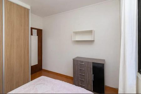 Casa à venda com 230m², 3 quartos e 2 vagasQuarto