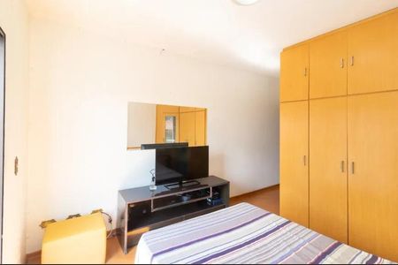 Casa à venda com 230m², 3 quartos e 2 vagasQuarto