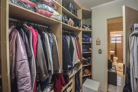 Casa de condomínio à venda com 112m², 2 quartos e 2 vagas Casa de condomínio à venda com 112m², 2 quartos e 2 vagasCloset do Quarto 2