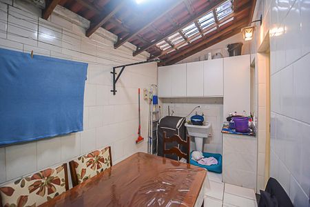 Casa de condomínio à venda com 112m², 2 quartos e 2 vagas Casa de condomínio à venda com 112m², 2 quartos e 2 vagasÁrea de Serviço