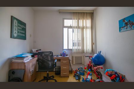 Apartamento à venda com 105m², 3 quartos e 2 vagas Apartamento à venda com 105m², 3 quartos e 2 vagasQuarto 2