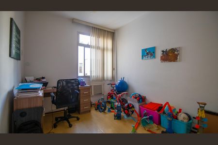 Apartamento à venda com 105m², 3 quartos e 2 vagas Apartamento à venda com 105m², 3 quartos e 2 vagasQuarto 2