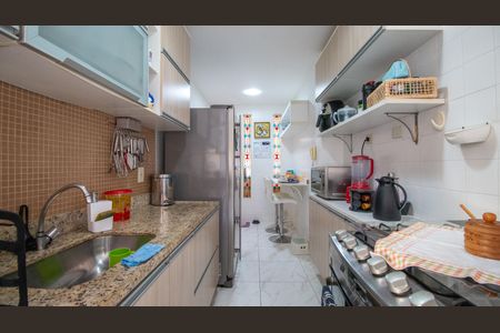 Apartamento à venda com 105m², 3 quartos e 2 vagas Apartamento à venda com 105m², 3 quartos e 2 vagasCozinha