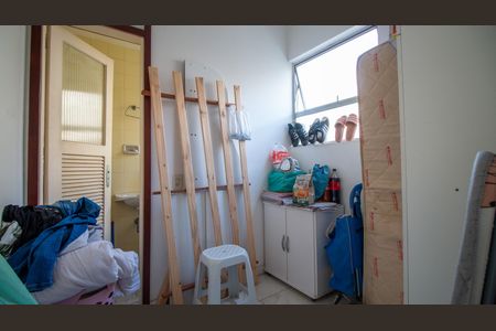 Apartamento à venda com 105m², 3 quartos e 2 vagas Apartamento à venda com 105m², 3 quartos e 2 vagasQuarto de Serviço