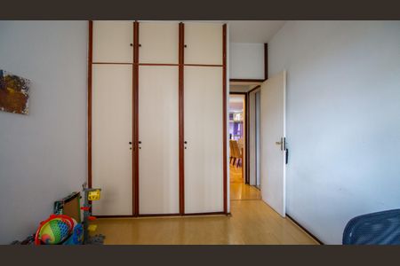 Apartamento à venda com 105m², 3 quartos e 2 vagas Apartamento à venda com 105m², 3 quartos e 2 vagasQuarto 2