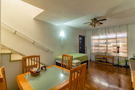 Sala de casa à venda com 2 quartos, 150m² em Parque Jabaquara, São Paulo