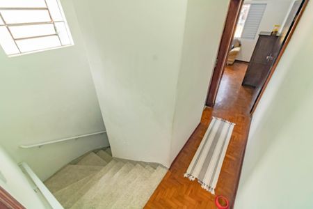 Casa à venda com 150m², 2 quartos e 2 vagasLavabo