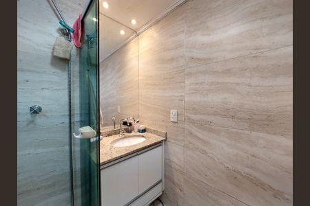 Apartamento à venda com 67m², 2 quartos e 1 vagaBanheiro da Suíte