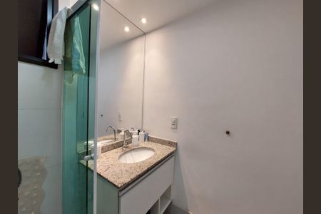 Apartamento à venda com 67m², 2 quartos e 1 vagaBanheiro 