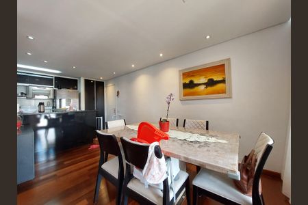 Apartamento à venda com 67m², 2 quartos e 1 vagaSala de Jantar