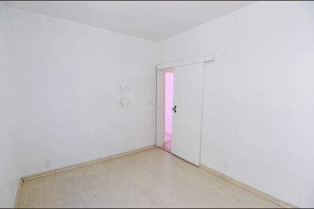 Apartamento à venda com 90m², 3 quartos e 2 vagasQuarto 3