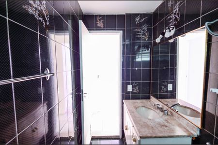 Apartamento à venda com 90m², 3 quartos e 2 vagasBanheiro