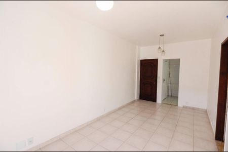 Apartamento à venda com 90m², 3 quartos e 2 vagasSala
