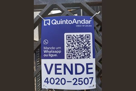 Casa à venda com 560m², 4 quartos e 4 vagas Casa à venda com 560m², 4 quartos e 4 vagasPlaca