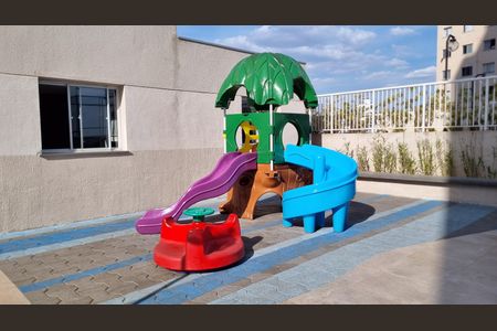 Apartamento à venda com 42m², 2 quartos e 1 vaga Apartamento à venda com 42m², 2 quartos e 1 vagaÁrea comum - Playground