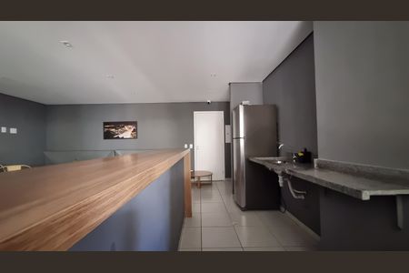 Apartamento à venda com 42m², 2 quartos e 1 vaga Apartamento à venda com 42m², 2 quartos e 1 vagaÁrea comum - Salão de festas
