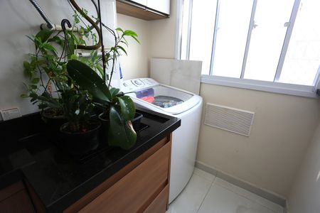 Apartamento à venda com 42m², 2 quartos e 1 vaga Apartamento à venda com 42m², 2 quartos e 1 vagaÁrea de Serviço
