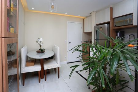 Sala de apartamento à venda com 2 quartos, 42m² em Parque Arariba, São Paulo