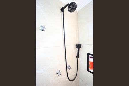 Apartamento à venda com 42m², 2 quartos e 1 vaga Apartamento à venda com 42m², 2 quartos e 1 vagaBanheiro