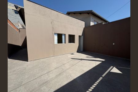 Casa à venda com 59m², 2 quartos e 2 vagasQuintal