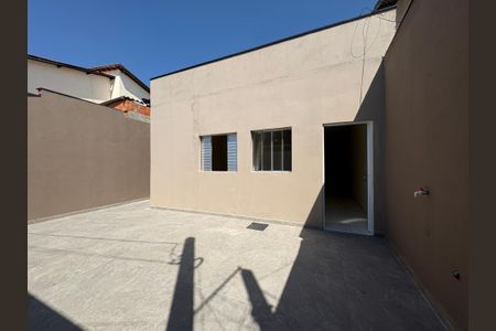 Casa à venda com 59m², 2 quartos e 2 vagasQuintal